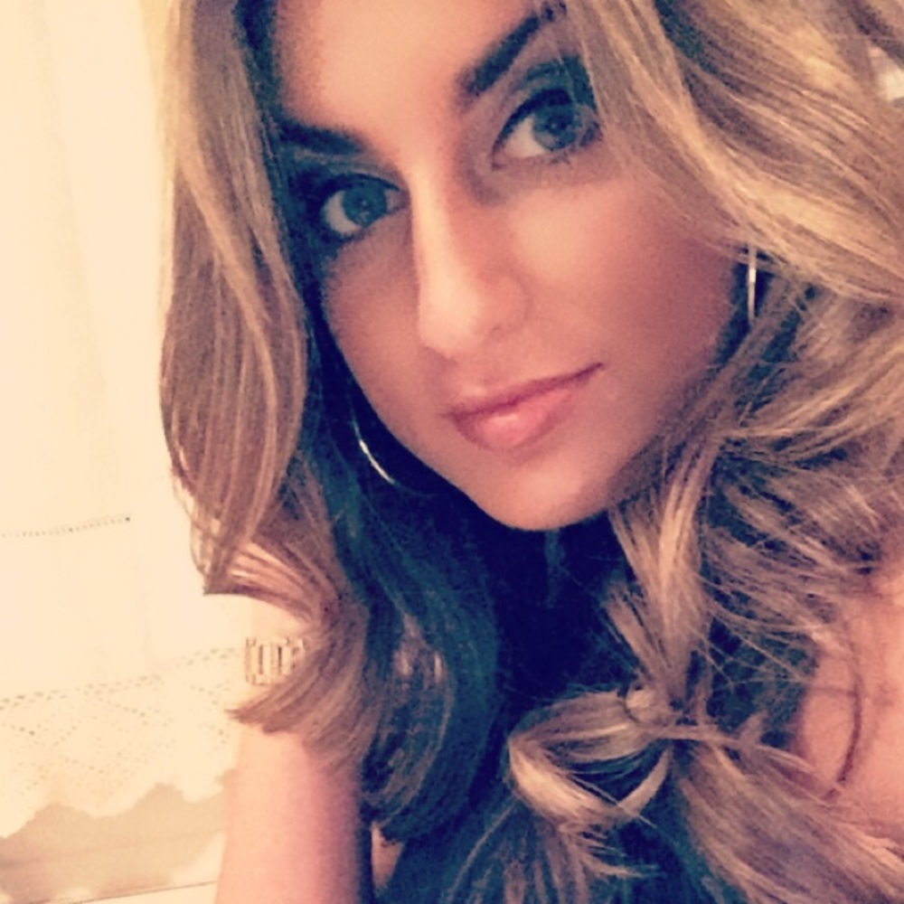 Meet your Posher, Victoria